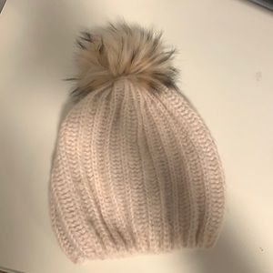 Heartloom Julie Beanie With Raccoon Fur in Pearl